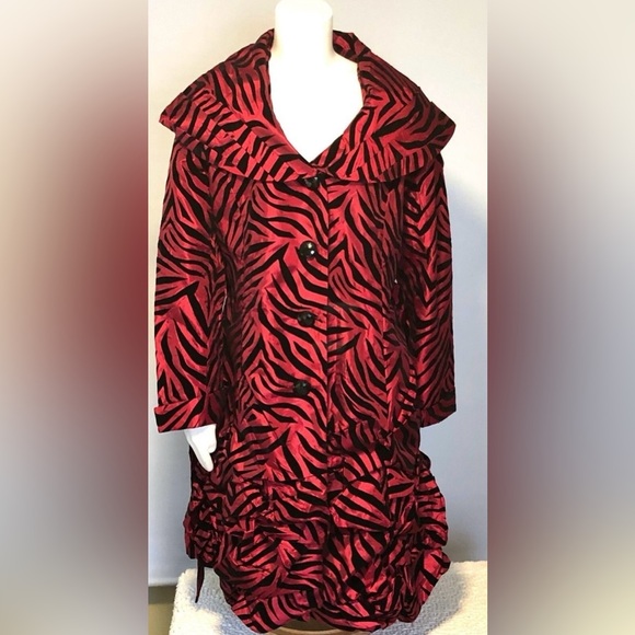 Jerry T Red and Black Zebra Print Velvet Belted Jacket Size Medium - Picture 2 of 7